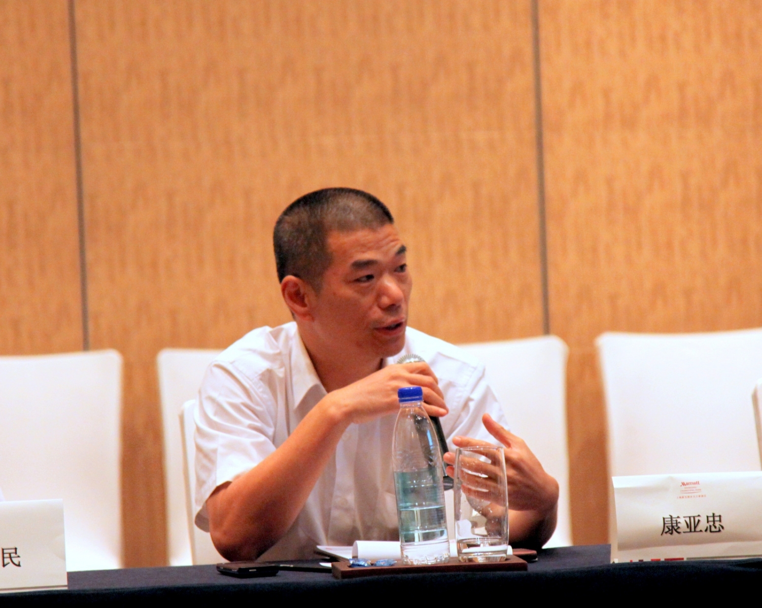 形成共識、分擔風雨,誓與國茂齊前行 形成共識、分擔風雨,誓與國茂齊前行